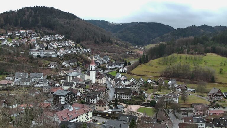 Dieses Bild zeigt eine Webcam-Aufnahme von Ottenhöfen, aufgenommen am Dienstag, den 17.02.2026 um 09:10 Uhr