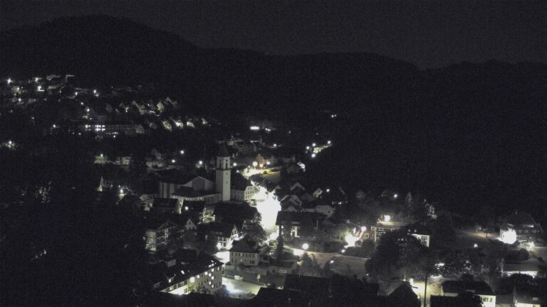 Dieses Bild zeigt eine Webcam-Aufnahme von Ottenhöfen, aufgenommen am Donnerstag, den 06.08.2026 um 01:00 Uhr