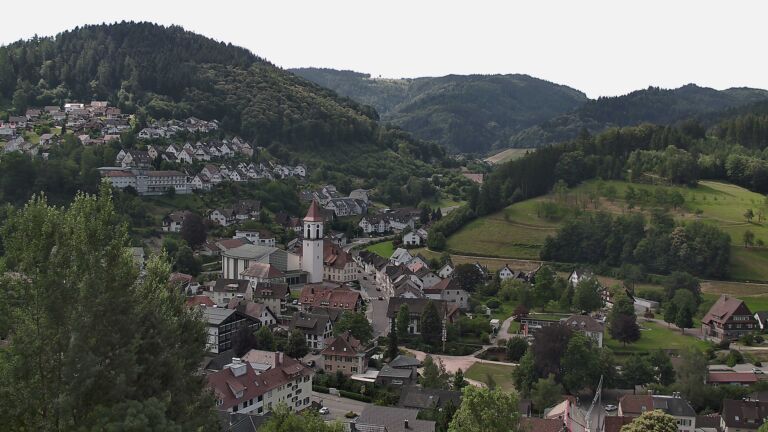 Dieses Bild zeigt eine Webcam-Aufnahme von Ottenhöfen, aufgenommen am Sonntag, den 28.06.2026 um 10:40 Uhr