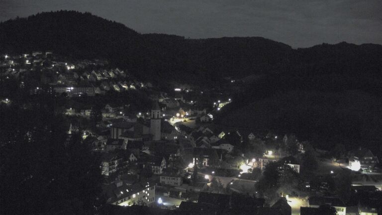 Dieses Bild zeigt eine Webcam-Aufnahme von Ottenhöfen, aufgenommen am Montag, den 28.09.2026 um 04:00 Uhr