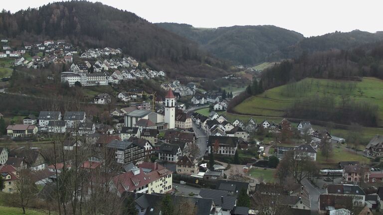 Dieses Bild zeigt eine Webcam-Aufnahme von Ottenhöfen, aufgenommen am Mittwoch, den 17.12.2025 um 11:30 Uhr