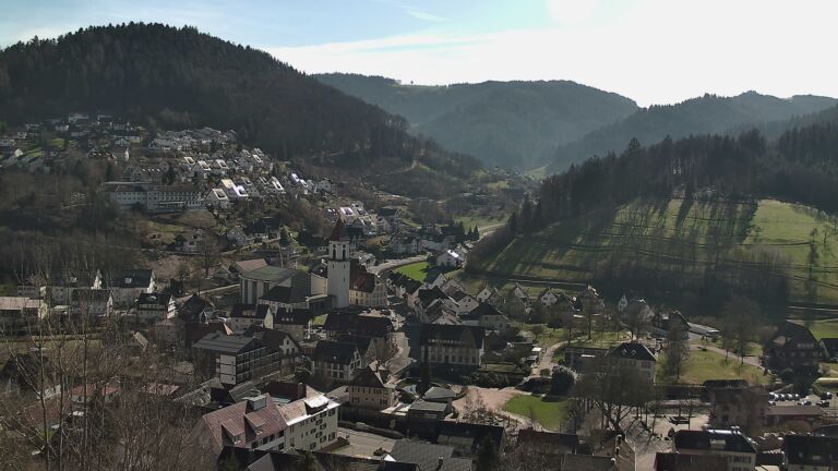 Dieses Bild zeigt eine Webcam-Aufnahme von Ottenhöfen, aufgenommen am Donnerstag, den 26.02.2026 um 13:10 Uhr