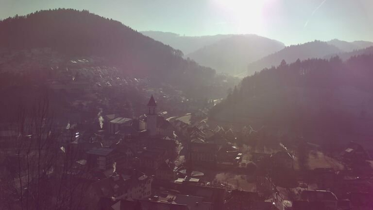 Dieses Bild zeigt eine Webcam-Aufnahme von Ottenhöfen, aufgenommen am Samstag, den 27.12.2025 um 11:50 Uhr