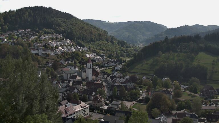 Dieses Bild zeigt eine Webcam-Aufnahme von Ottenhöfen, aufgenommen am Samstag, den 03.10.2026 um 14:10 Uhr