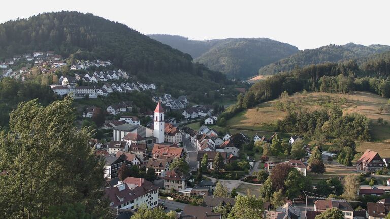 Dieses Bild zeigt eine Webcam-Aufnahme von Ottenhöfen, aufgenommen am Sonntag, den 02.08.2026 um 07:20 Uhr