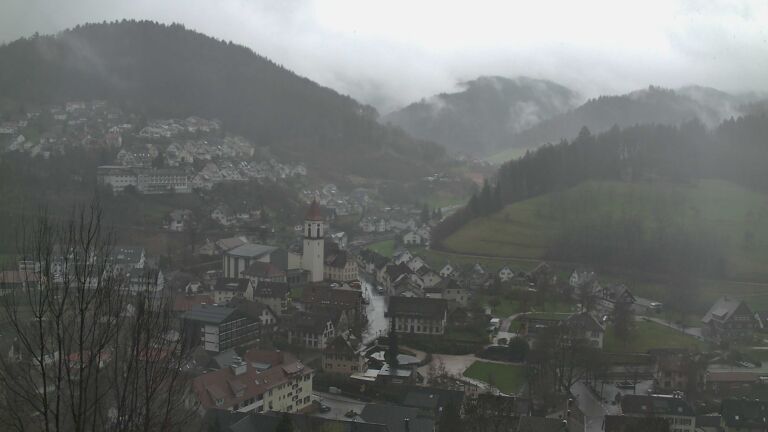 Dieses Bild zeigt eine Webcam-Aufnahme von Ottenhöfen, aufgenommen am Samstag, den 14.03.2026 um 13:00 Uhr