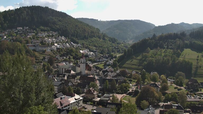 Dieses Bild zeigt eine Webcam-Aufnahme von Ottenhöfen, aufgenommen am Dienstag, den 06.10.2026 um 14:00 Uhr