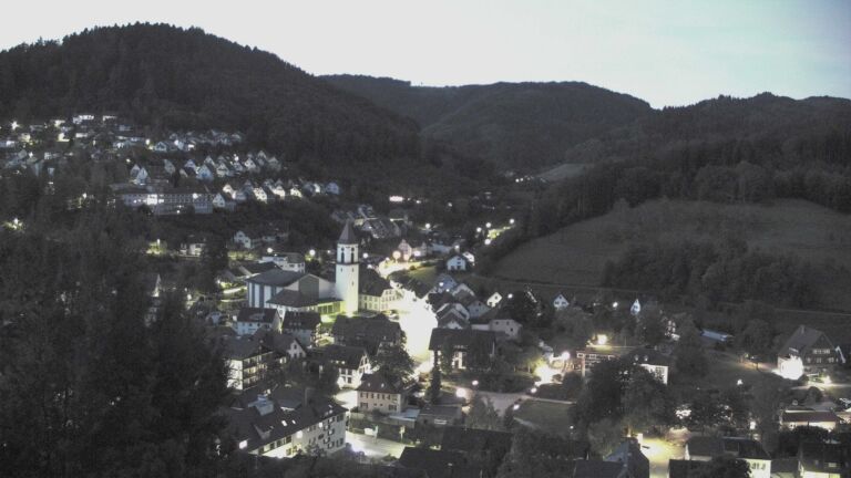 Dieses Bild zeigt eine Webcam-Aufnahme von Ottenhöfen, aufgenommen am Sonntag, den 20.09.2026 um 06:30 Uhr