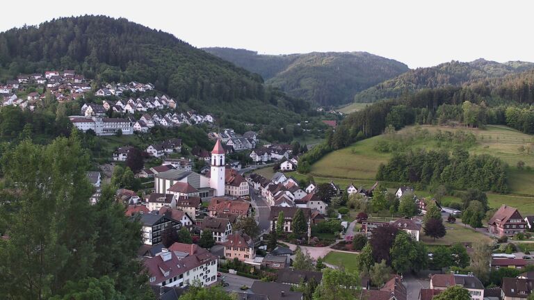 Dieses Bild zeigt eine Webcam-Aufnahme von Ottenhöfen, aufgenommen am Sonntag, den 24.05.2026 um 06:30 Uhr