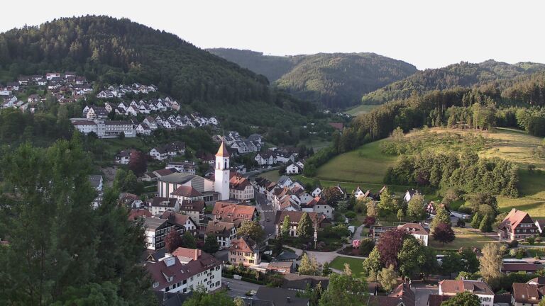 Dieses Bild zeigt eine Webcam-Aufnahme von Ottenhöfen, aufgenommen am Dienstag, den 26.05.2026 um 06:40 Uhr