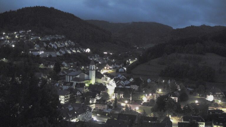 Dieses Bild zeigt eine Webcam-Aufnahme von Ottenhöfen, aufgenommen am Montag, den 11.05.2026 um 05:00 Uhr