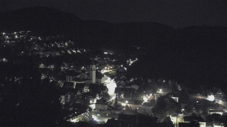 Dieses Bild zeigt eine Webcam-Aufnahme von Ottenhöfen, aufgenommen am Mittwoch, den 15.07.2026 um 04:00 Uhr