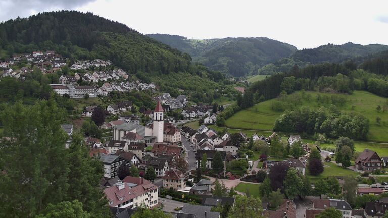 Dieses Bild zeigt eine Webcam-Aufnahme von Ottenhöfen, aufgenommen am Samstag, den 16.05.2026 um 11:40 Uhr