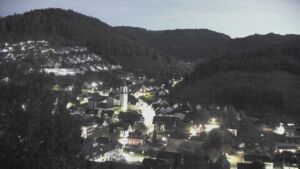 Dieses Bild zeigt eine Webcam-Aufnahme von Ottenhöfen, aufgenommen am Mittwoch, den 14.10.2026 um 19:20 Uhr