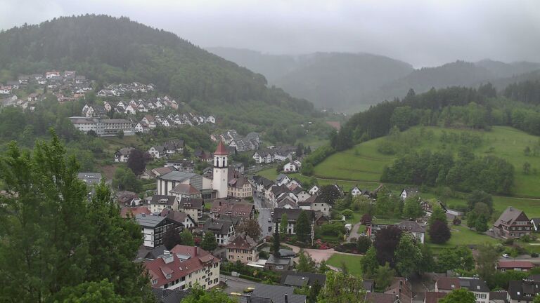 Dieses Bild zeigt eine Webcam-Aufnahme von Ottenhöfen, aufgenommen am Montag, den 11.05.2026 um 12:30 Uhr