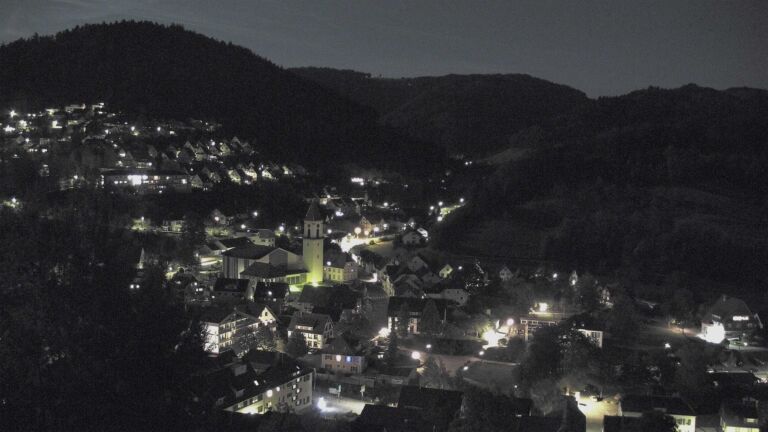 Dieses Bild zeigt eine Webcam-Aufnahme von Ottenhöfen, aufgenommen am Samstag, den 26.09.2026 um 21:00 Uhr