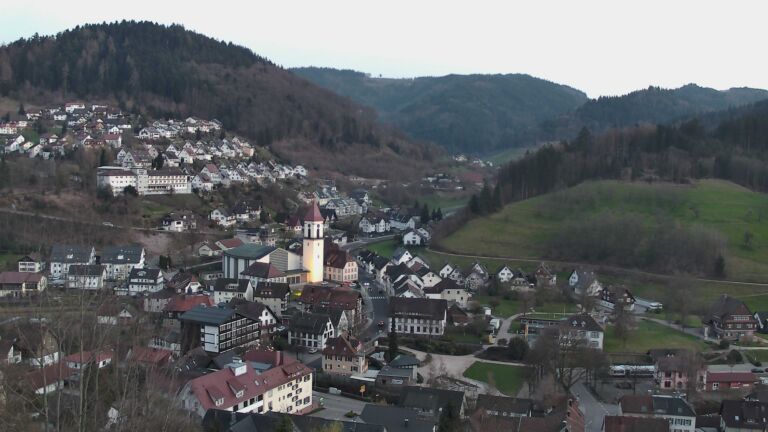 Dieses Bild zeigt eine Webcam-Aufnahme von Ottenhöfen, aufgenommen am Sonntag, den 22.03.2026 um 18:50 Uhr