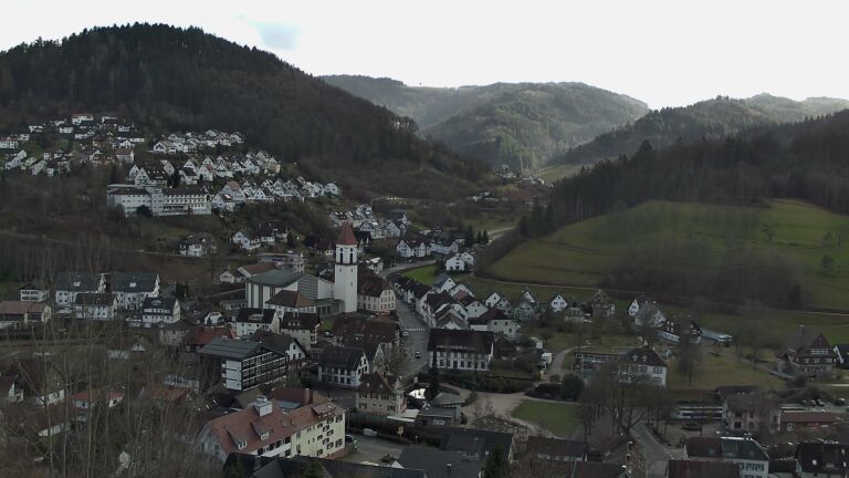 Dieses Bild zeigt eine Webcam-Aufnahme von Ottenhöfen, aufgenommen am Samstag, den 07.02.2026 um 14:30 Uhr