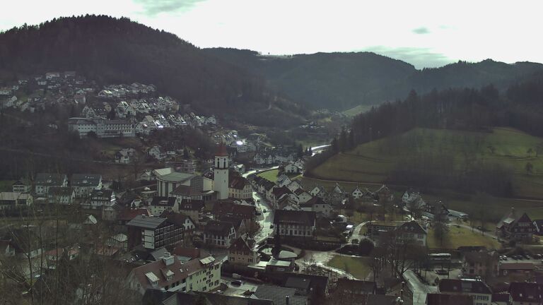 Dieses Bild zeigt eine Webcam-Aufnahme von Ottenhöfen, aufgenommen am Dienstag, den 27.01.2026 um 12:00 Uhr