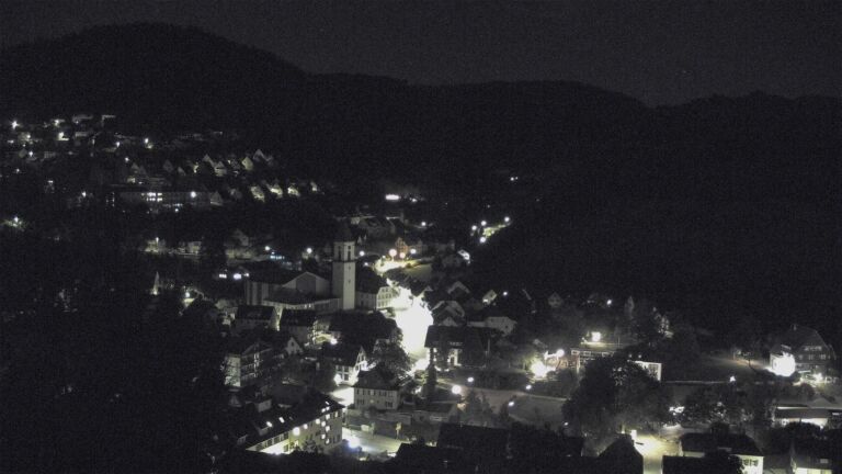 Dieses Bild zeigt eine Webcam-Aufnahme von Ottenhöfen, aufgenommen am Freitag, den 04.09.2026 um 04:00 Uhr