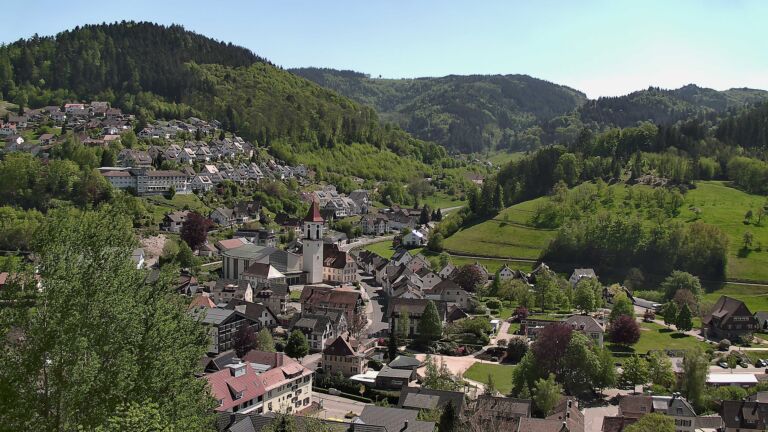 Dieses Bild zeigt eine Webcam-Aufnahme von Ottenhöfen, aufgenommen am Mittwoch, den 29.04.2026 um 14:30 Uhr