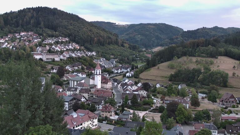 Dieses Bild zeigt eine Webcam-Aufnahme von Ottenhöfen, aufgenommen am Samstag, den 15.08.2026 um 20:30 Uhr