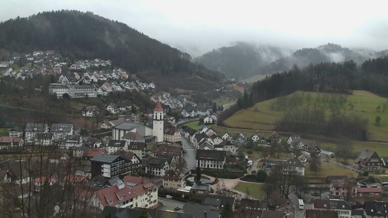 Dieses Bild zeigt eine Webcam-Aufnahme von Ottenhöfen, aufgenommen am Donnerstag, den 29.01.2026 um 13:30 Uhr