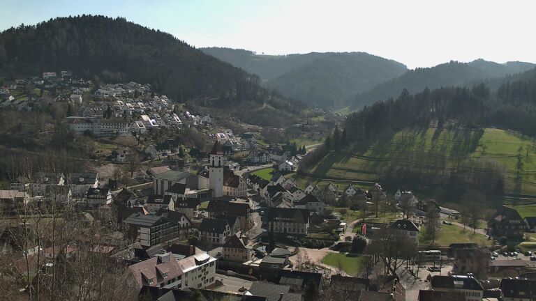 Dieses Bild zeigt eine Webcam-Aufnahme von Ottenhöfen, aufgenommen am Mittwoch, den 04.03.2026 um 13:10 Uhr