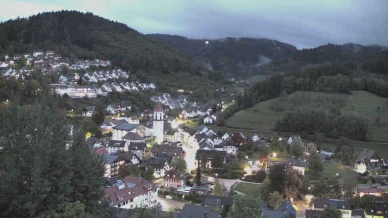 Dieses Bild zeigt eine Webcam-Aufnahme von Ottenhöfen, aufgenommen am Mittwoch, den 21.10.2026 um 18:50 Uhr