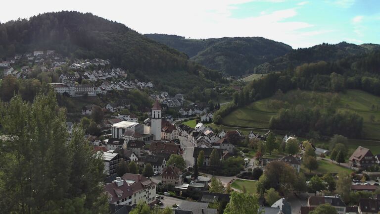 Dieses Bild zeigt eine Webcam-Aufnahme von Ottenhöfen, aufgenommen am Dienstag, den 13.10.2026 um 10:50 Uhr