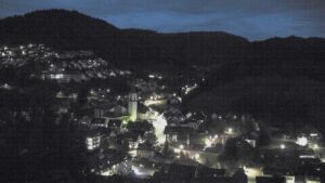 Dieses Bild zeigt eine Webcam-Aufnahme von Ottenhöfen, aufgenommen am Dienstag, den 19.05.2026 um 22:00 Uhr