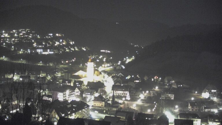 Dieses Bild zeigt eine Webcam-Aufnahme von Ottenhöfen, aufgenommen am Samstag, den 27.12.2025 um 19:00 Uhr