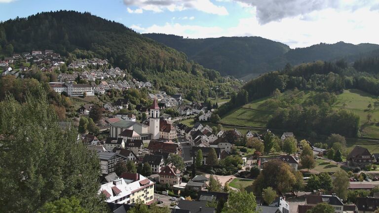 Dieses Bild zeigt eine Webcam-Aufnahme von Ottenhöfen, aufgenommen am Freitag, den 02.10.2026 um 15:10 Uhr