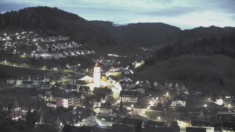 Dieses Bild zeigt eine Webcam-Aufnahme von Ottenhöfen, aufgenommen am Dienstag, den 31.03.2026 um 20:30 Uhr