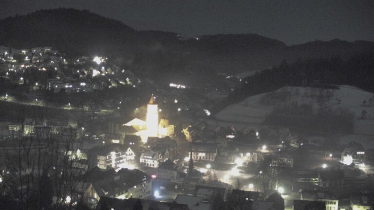 Dieses Bild zeigt eine Webcam-Aufnahme von Ottenhöfen, aufgenommen am Donnerstag, den 01.01.2026 um 00:30 Uhr