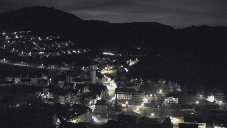Dieses Bild zeigt eine Webcam-Aufnahme von Ottenhöfen, aufgenommen am Sonntag, den 05.04.2026 um 01:30 Uhr