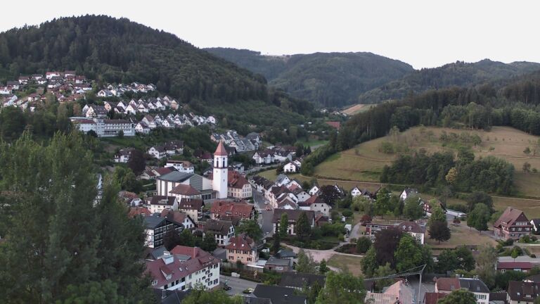 Dieses Bild zeigt eine Webcam-Aufnahme von Ottenhöfen, aufgenommen am Montag, den 20.07.2026 um 05:50 Uhr