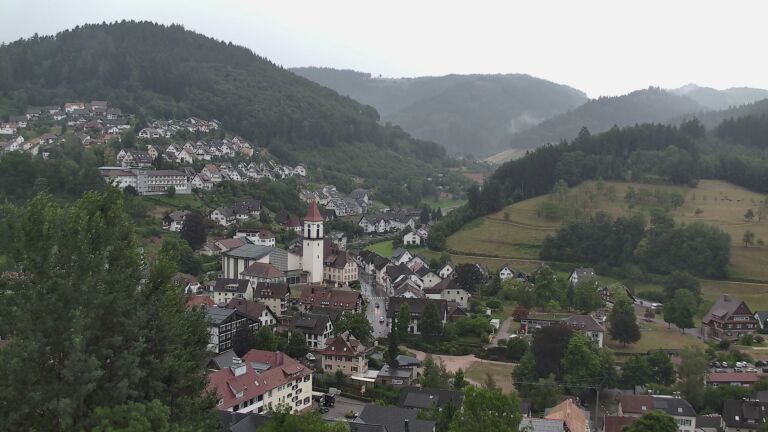 Dieses Bild zeigt eine Webcam-Aufnahme von Ottenhöfen, aufgenommen am Dienstag, den 14.07.2026 um 07:50 Uhr