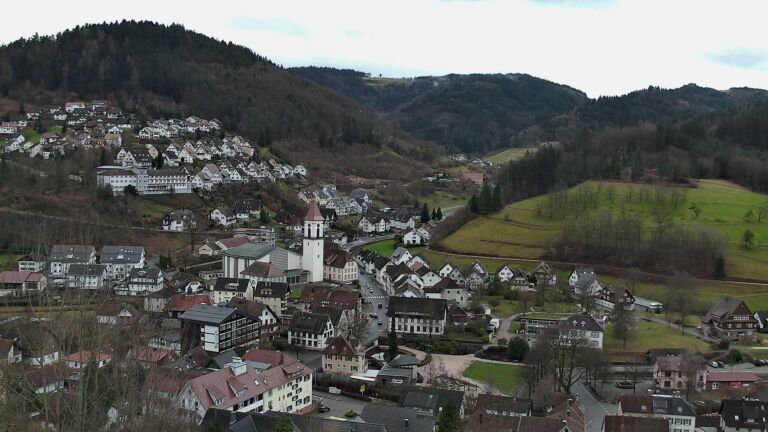 Dieses Bild zeigt eine Webcam-Aufnahme von Ottenhöfen, aufgenommen am Montag, den 23.02.2026 um 12:20 Uhr