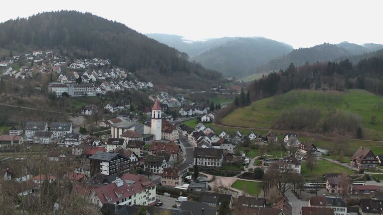 Dieses Bild zeigt eine Webcam-Aufnahme von Ottenhöfen, aufgenommen am Freitag, den 03.04.2026 um 07:20 Uhr