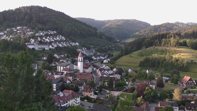 Dieses Bild zeigt eine Webcam-Aufnahme von Ottenhöfen, aufgenommen am Mittwoch, den 27.05.2026 um 06:30 Uhr