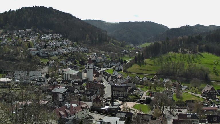 Dieses Bild zeigt eine Webcam-Aufnahme von Ottenhöfen, aufgenommen am Montag, den 06.04.2026 um 12:40 Uhr