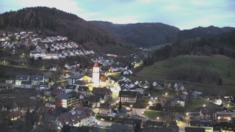 Dieses Bild zeigt eine Webcam-Aufnahme von Ottenhöfen, aufgenommen am Dienstag, den 17.03.2026 um 19:00 Uhr