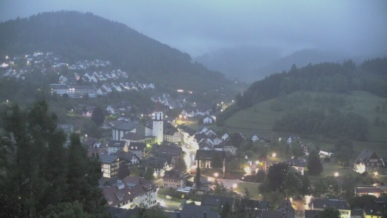 Dieses Bild zeigt eine Webcam-Aufnahme von Ottenhöfen, aufgenommen am Donnerstag, den 07.05.2026 um 05:30 Uhr