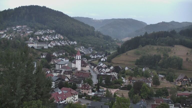 Dieses Bild zeigt eine Webcam-Aufnahme von Ottenhöfen, aufgenommen am Dienstag, den 25.08.2026 um 20:30 Uhr