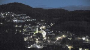 Dieses Bild zeigt eine Webcam-Aufnahme von Ottenhöfen, aufgenommen am Montag, den 31.08.2026 um 21:00 Uhr