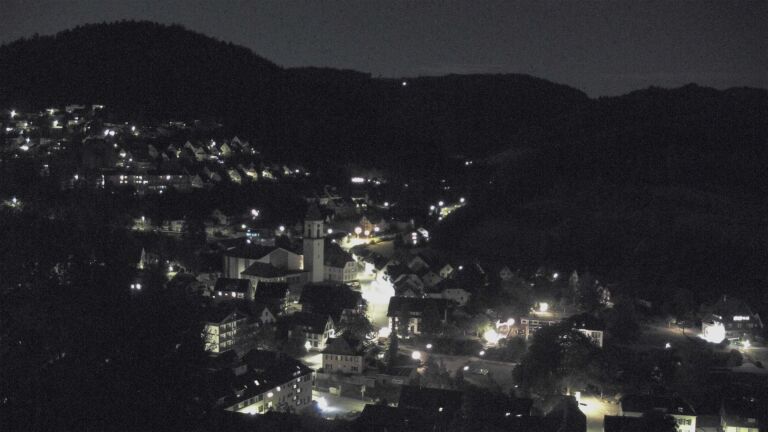Dieses Bild zeigt eine Webcam-Aufnahme von Ottenhöfen, aufgenommen am Sonntag, den 30.08.2026 um 23:00 Uhr