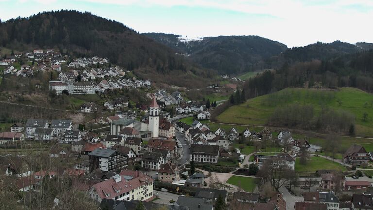 Dieses Bild zeigt eine Webcam-Aufnahme von Ottenhöfen, aufgenommen am Sonntag, den 29.03.2026 um 17:50 Uhr