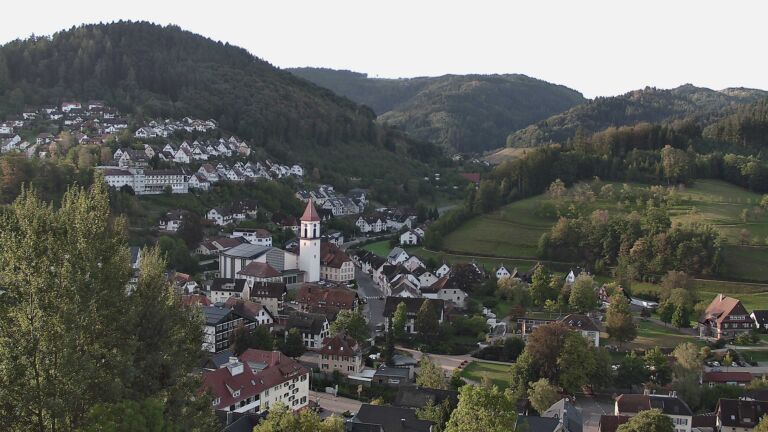 Dieses Bild zeigt eine Webcam-Aufnahme von Ottenhöfen, aufgenommen am Donnerstag, den 17.09.2026 um 08:20 Uhr