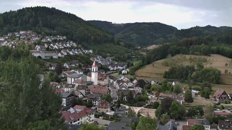 Dieses Bild zeigt eine Webcam-Aufnahme von Ottenhöfen, aufgenommen am Samstag, den 15.08.2026 um 09:10 Uhr